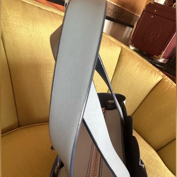 Kate Spade Baby blue Scalloped 2Way Tote BAG EUC - Picture 11 of 11